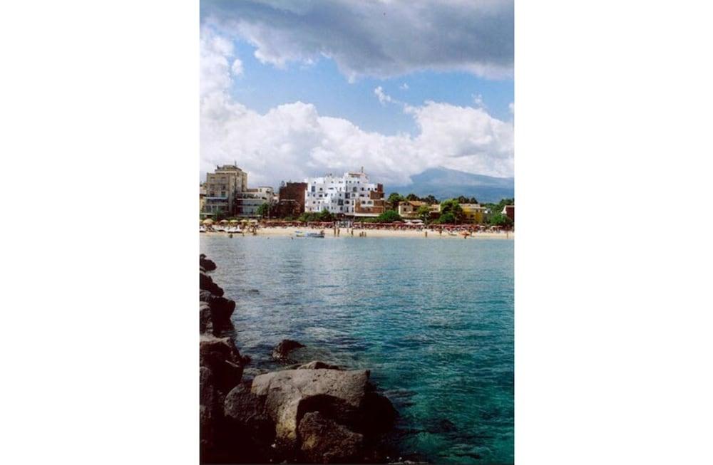 Villa Athena Giardini Naxos Esterno foto